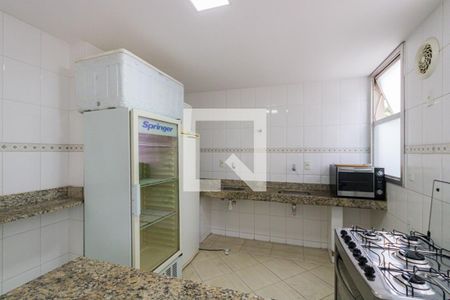 Apartamento à venda com 92m², 3 quartos e 1 vaga Apartamento à venda com 92m², 3 quartos e 1 vagaÁrea Comum - Salão de Festas