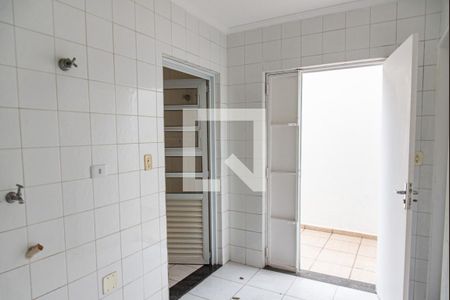 Casa à venda com 300m², 3 quartos e 4 vagas Casa à venda com 300m², 3 quartos e 4 vagasÁrea de serviço