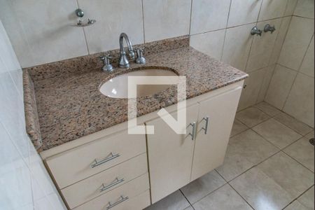 Casa à venda com 300m², 3 quartos e 4 vagas Casa à venda com 300m², 3 quartos e 4 vagasBanheiro da suíte 1