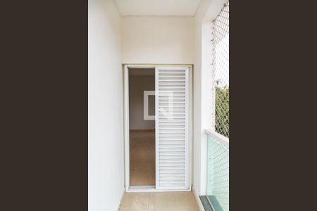 Casa à venda com 300m², 3 quartos e 4 vagas Casa à venda com 300m², 3 quartos e 4 vagasVaranda da suíte 3