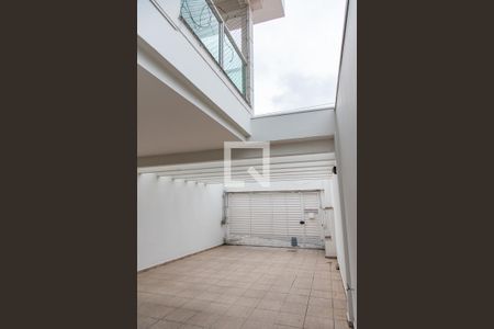 Casa à venda com 300m², 3 quartos e 4 vagas Casa à venda com 300m², 3 quartos e 4 vagasGaragem