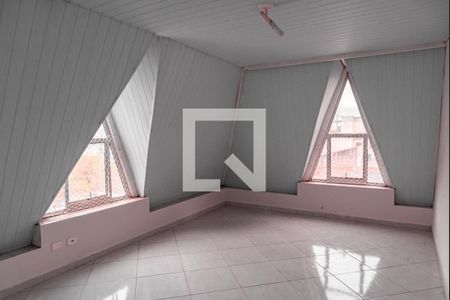 Casa à venda com 300m², 3 quartos e 4 vagas Casa à venda com 300m², 3 quartos e 4 vagasSótão 3