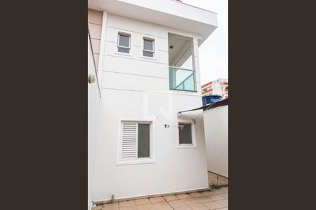 Casa à venda com 300m², 3 quartos e 4 vagas Casa à venda com 300m², 3 quartos e 4 vagasQuintal