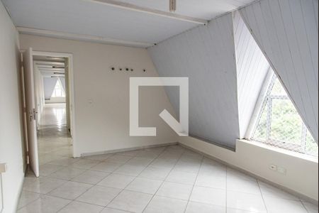 Casa à venda com 300m², 3 quartos e 4 vagas Casa à venda com 300m², 3 quartos e 4 vagasSótão 2