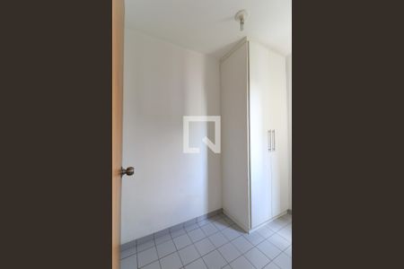 Apartamento para alugar com 101m², 3 quartos e 2 vagas Apartamento para alugar com 101m², 3 quartos e 2 vagasQuarto de Serviço