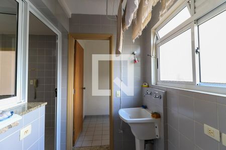 Apartamento para alugar com 101m², 3 quartos e 2 vagas Apartamento para alugar com 101m², 3 quartos e 2 vagasÁrea de Serviço