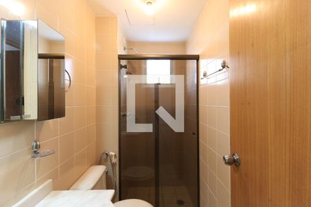 Apartamento para alugar com 101m², 3 quartos e 2 vagas Apartamento para alugar com 101m², 3 quartos e 2 vagasBanheiro Corredor