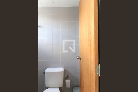 Apartamento para alugar com 101m², 3 quartos e 2 vagas Apartamento para alugar com 101m², 3 quartos e 2 vagasBanheiro de serviço