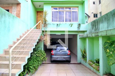 Casa à venda com 200m², 3 quartos e 4 vagasEntrada