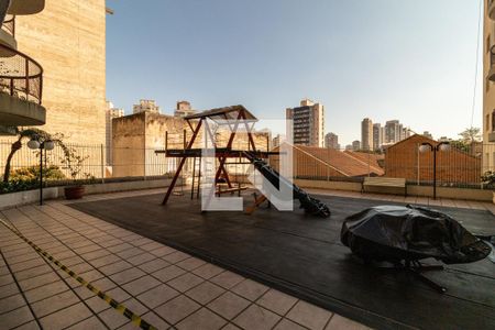 Apartamento à venda com 117m², 3 quartos e 1 vaga Apartamento à venda com 117m², 3 quartos e 1 vagaÁrea comum - Playground