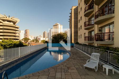 Apartamento à venda com 117m², 3 quartos e 1 vaga Apartamento à venda com 117m², 3 quartos e 1 vagaÁrea comum - Piscina