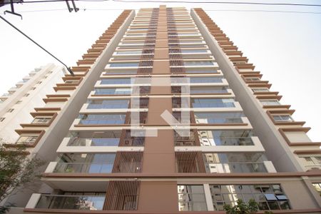 Apartamento à venda com 165m², 4 quartos e 2 vagas Apartamento à venda com 165m², 4 quartos e 2 vagasFachada