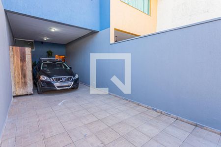 Casa à venda com 240m², 3 quartos e 3 vagas Casa à venda com 240m², 3 quartos e 3 vagasGaragem