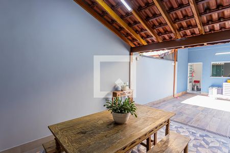 Casa à venda com 240m², 3 quartos e 3 vagas Casa à venda com 240m², 3 quartos e 3 vagasÁrea de serviço e espaço gourmet