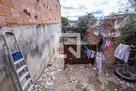 Apartamento à venda com 120m², 2 quartos e sem vagaQuintal