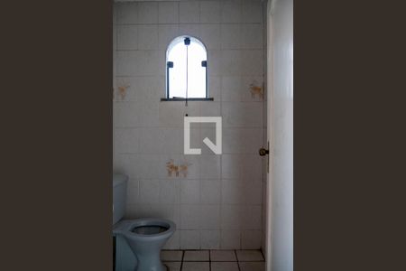 Casa à venda com 110m², 3 quartos e 2 vagasBanheiro