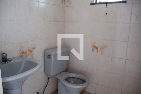 Casa à venda com 110m², 3 quartos e 2 vagasBanheiro