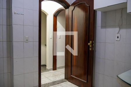 Casa à venda com 110m², 3 quartos e 2 vagasÁrea de Serviço