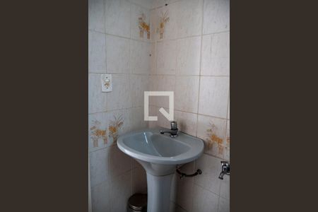 Casa à venda com 110m², 3 quartos e 2 vagasBanheiro