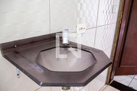 Casa à venda com 110m², 3 quartos e 2 vagasBanheiro