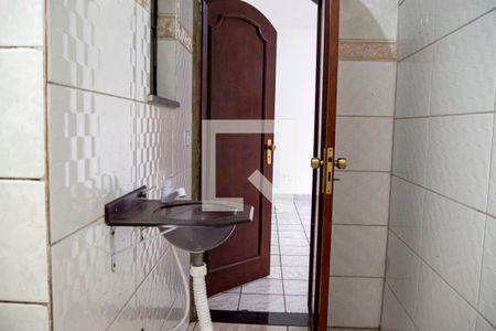 Casa à venda com 110m², 3 quartos e 2 vagasBanheiro