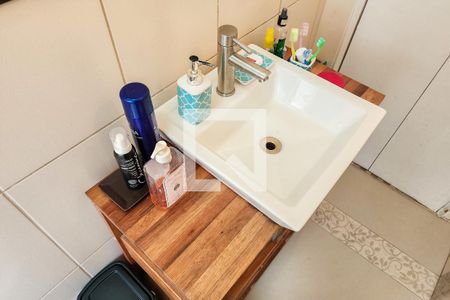 Apartamento à venda com 68m², 2 quartos e 1 vaga Apartamento à venda com 68m², 2 quartos e 1 vagaBanheiro