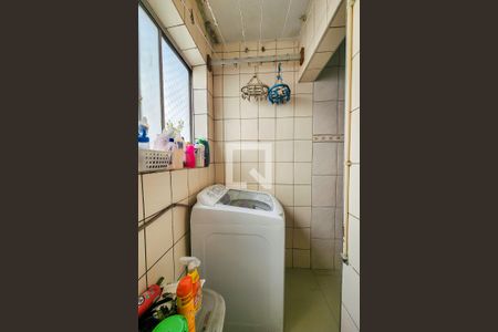 Apartamento à venda com 68m², 2 quartos e 1 vaga Apartamento à venda com 68m², 2 quartos e 1 vagaÁrea de Serviço