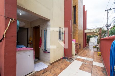 Casa à venda com 178m², 3 quartos e 3 vagas Casa à venda com 178m², 3 quartos e 3 vagasÁrea externa