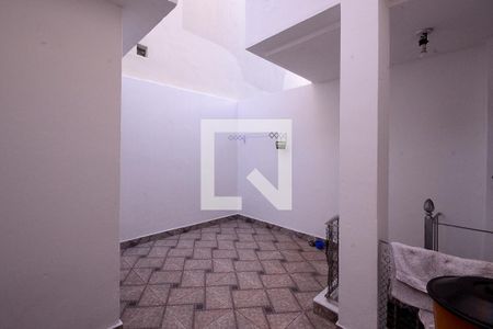 Casa à venda com 350m², 3 quartos e 4 vagas Casa à venda com 350m², 3 quartos e 4 vagasQuintal