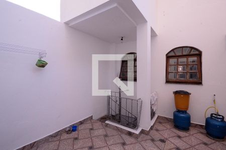 Casa à venda com 350m², 3 quartos e 4 vagas Casa à venda com 350m², 3 quartos e 4 vagasQuintal