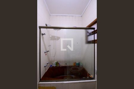 Casa à venda com 350m², 3 quartos e 4 vagas Casa à venda com 350m², 3 quartos e 4 vagasBanheiro do Quarto 2