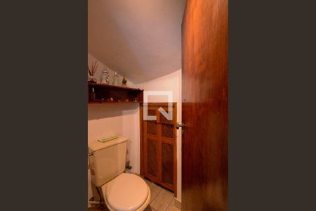 Casa à venda com 350m², 3 quartos e 4 vagas Casa à venda com 350m², 3 quartos e 4 vagasLavabo