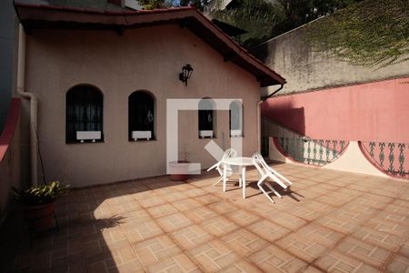 Casa à venda com 284m², 3 quartos e 2 vagas Casa à venda com 284m², 3 quartos e 2 vagasTerraço
