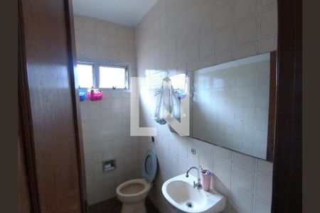 Casa à venda com 168m², 3 quartos e 2 vagasLavabo 