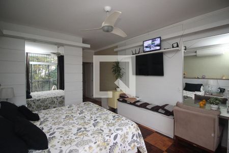 Casa à venda com 670m², 6 quartos e 8 vagasSuíte 2