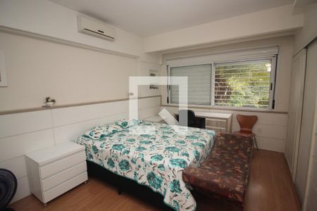 Casa à venda com 670m², 6 quartos e 8 vagasSuíte 4