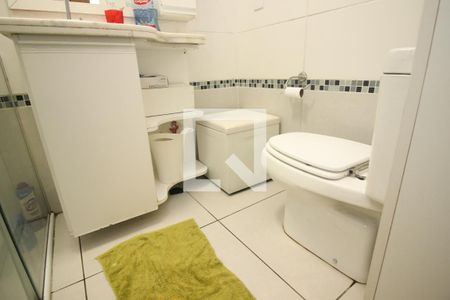 Casa à venda com 670m², 6 quartos e 8 vagasBanheiro da Suíte 3