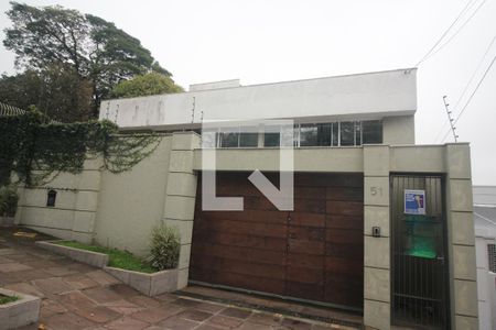 Casa à venda com 670m², 6 quartos e 8 vagasFachada