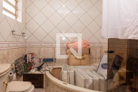 Casa à venda com 243m², 3 quartos e 2 vagas Casa à venda com 243m², 3 quartos e 2 vagasBanheiro da Suite