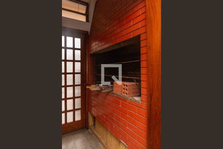 Casa à venda com 243m², 3 quartos e 2 vagas Casa à venda com 243m², 3 quartos e 2 vagasChurrasqueira