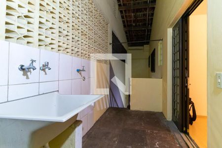 Casa à venda com 163m², 3 quartos e 2 vagas Casa à venda com 163m², 3 quartos e 2 vagasÁrea de Serviço