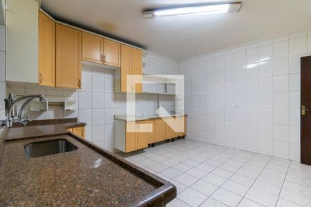 Casa à venda com 163m², 3 quartos e 2 vagas Casa à venda com 163m², 3 quartos e 2 vagasCozinha