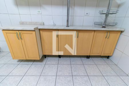 Casa à venda com 163m², 3 quartos e 2 vagas Casa à venda com 163m², 3 quartos e 2 vagasCozinha - Armários