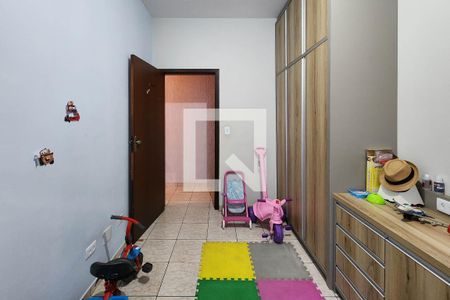 Casa à venda com 272m², 5 quartos e 8 vagas Casa à venda com 272m², 5 quartos e 8 vagasQuarto 2