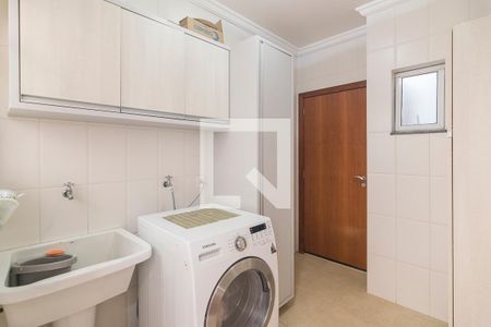 Casa à venda com 202m², 4 quartos e 3 vagas Casa à venda com 202m², 4 quartos e 3 vagasÁrea de Serviço