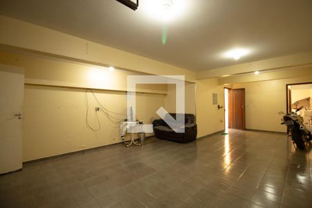 Casa à venda com 90m², 4 quartos e 3 vagasFachada do bloco