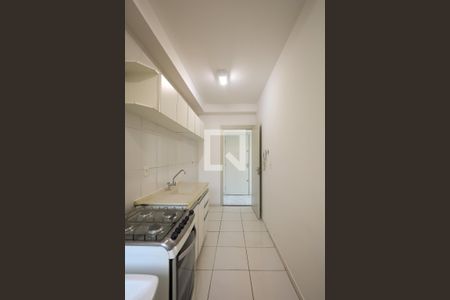 Apartamento para alugar com 48m², 2 quartos e sem vaga Apartamento para alugar com 48m², 2 quartos e sem vagaCozinha e Área de Serviço