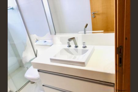 Apartamento à venda com 1 quarto, 57m² em Cambuí, Campinas