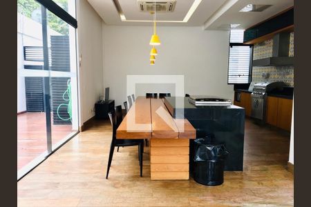 Apartamento à venda com 1 quarto, 57m² em Cambuí, Campinas