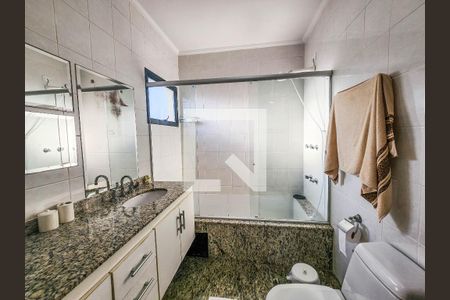 Apartamento para alugar com 200m², 4 quartos e 2 vagas
